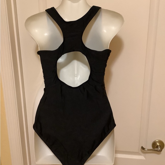 CHARM Leaks one piece flattering-fit pink black size S straps secure for swim💕 - Picture 3 of 10